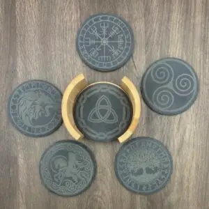 Set 6 sous-verres en ardoise gravés – Motifs Vikings et Runes